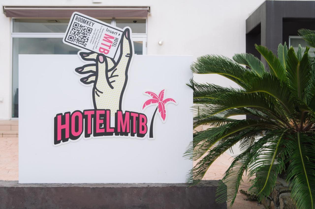 Hotel Mtb Motobu Buitenkant foto